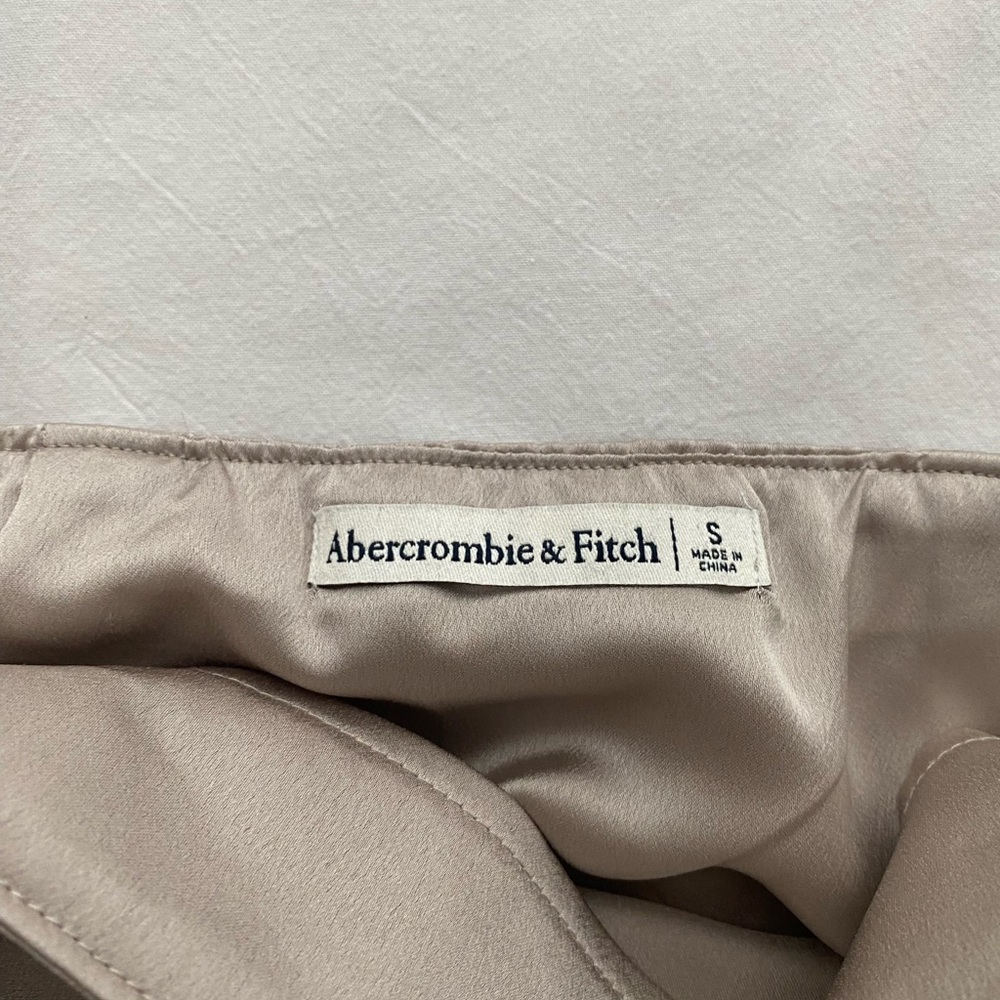 Abercrombie & Fitch Satin Cream Skirt - Picture 5 of 5